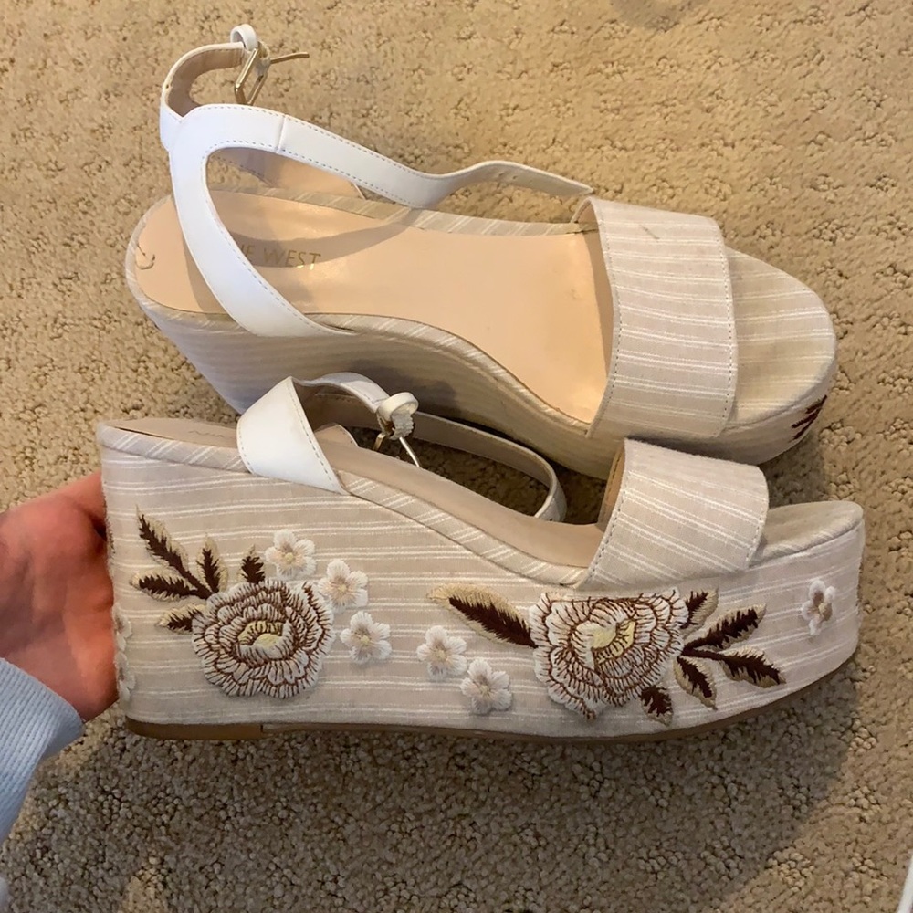 Platform sandals